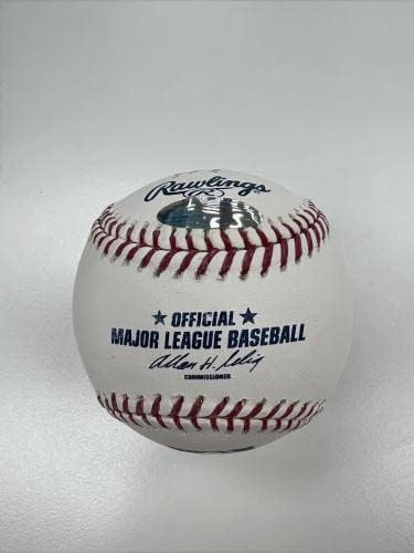 Güzel Mariano Rivera, Ağır Yazılı STAT Beyzbol Steiner İmzalı Beyzbol Topları İmzaladı